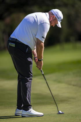 Open de Espana presented by Madrid - Day Two MADRID, SPAIN - OCTOBER 9: Shane Lowry of Ireland putts on day two of the Open de Espana presented by Madrid at Club de Campo Villa de Madrid on October 9, 2026 in Madrid, Spain. Madrid Club de Campo Villa de Madrid Madrid Spain Copyright: xAlbertoxGardinx AGardin_20261009_Golf_Esp_Mad_1191