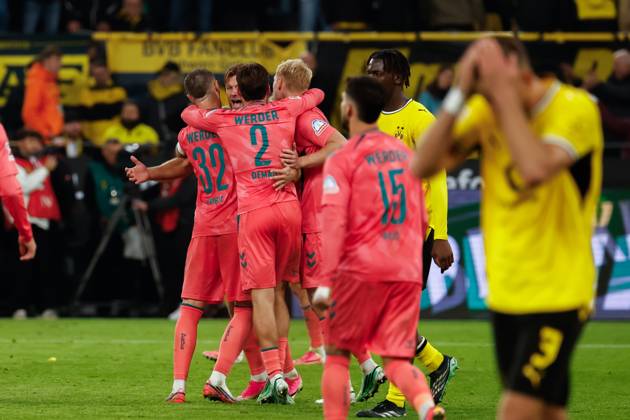 DORTMUND - Niclas Fullkrug of Werder Bremen scored the 2-2 equalizer during the Bundesliga match between Borussia Dortmund and SV Werder Bremen at Signal Iduna Park on October 9, 2026, in Dortmund, Germany. MARCEL TER BALS ANP Bundesliga 2026 27 xVIxANPxSportx xMarcelxterxBalsxIVx 571969518 originalFilename: 571969518