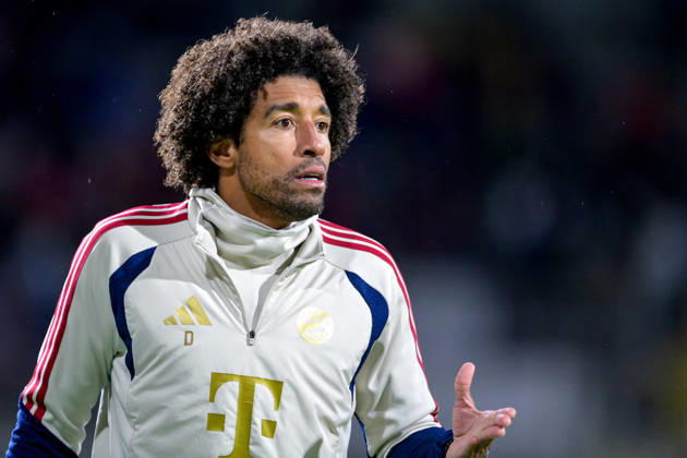 Coach Costa Santos Dante of FC Bayern Munich gives instructions, gesticulates with his arms, single frame, action, 09 10 2026, Munich, Germany, soccer, Bavarian Regional League, FC Bayern Munich II vs. SpVgg Unterhaching xslx