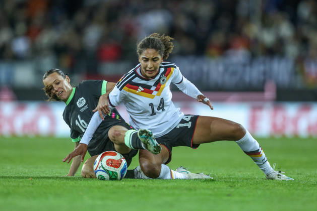 GER, Karlsruhe, Germany vs. Australia, FIFA, DFB, Soccer, 2026–2027 Season, BBBank Wildpark, Friendly Match: Pictured from left: Hayley Raso (Australia), No. 16, Cora Zicai, Germany, Women’s National Team, tackle. DFB and DFL regulations prohibit any use of photographs as image sequences and or quasi-video, September 10, 2026 Copyright: HMBxMedia HendrikxHamelau
