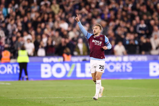 West Ham United gegen Queens Park Rangers, 9. Oktober 2026, London, EFL Championship, Fußball: West Ham United gegen Queens Park Rangers – Jarrod Bowen von West Ham United feiert das erste Tor. Foto: Jacques Feeney, Abseits, London, Großbritannien Copyright: xJacquesxFeeneyx xOffsidexOffside