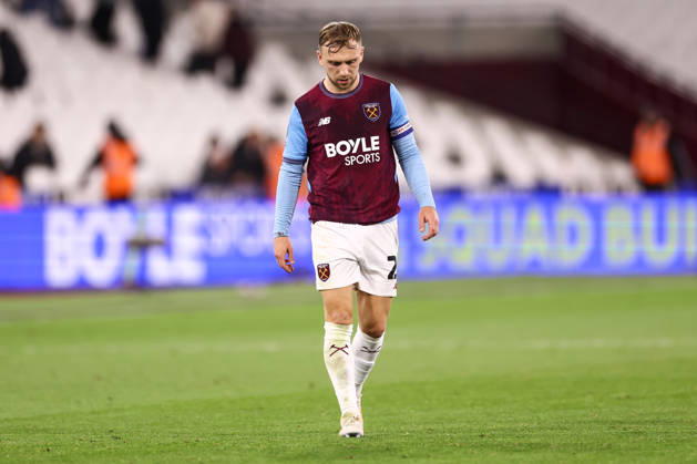 West Ham United gegen Queens Park Rangers, 9. Oktober 2026, London, EFL Championship, Fußball: West Ham United gegen Queens Park Rangers – Jarrod Bowen von West Ham United wirkt nach dem Abpfiff niedergeschlagen, nachdem er einen Elfmeter verschossen hat. Foto: Jacques Feeney, Abseits, London, Großbritannien Copyright: xJacquesxFeeneyx xOffsidexOffside