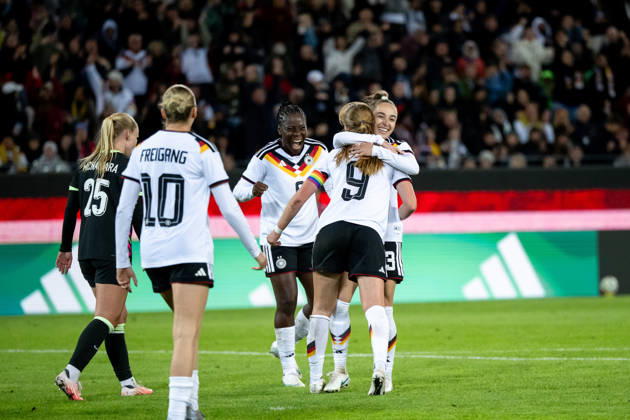 October 9, 2026, GER, Soccer, Women s, International Match, Karlsruhe, Germany vs. Australia: Nicole Anyomi (Germany, 8), Sjoeke Nüsken (Germany, 9), and Sophia Kleinherne (Germany, 23) celebrate the goal that made the score 4–2. Karlsruhe BBBank Wildpark, Baden-Württemberg, Germany Copyright: xNordphoto Memmlerx