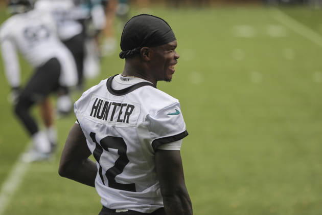 CHADLER’S CROSS, ENGLAND - OCTOBER 09: Travis Hunter of the Jacksonville Jaguars during the Jacksonville Jaguars team practise and media as part of the London NFL, American Football Herren, USA Series 2026, at the Grove, Chandler’s Cross, Hertfordshire, England, on 09 October 2026. Jody Demay - Davies SPP Copyright: xJodyxDemayx-xDaviesx xSPPx Sportspressphoto_SPR249871