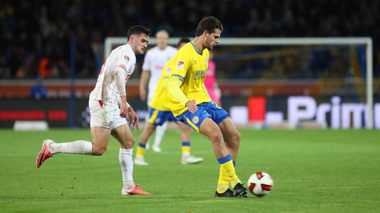 Braunschweig vs. Kiel, 2nd Bundesliga Braunschweig, October 9, 2026, Soccer, Men s, 2nd Bundesliga, 2026–2027 Season, Eintracht Braunschweig vs. Holstein Kiel Isidoros Koutsidis Eintracht Braunschweig DFL DFB REGULATIONS PROHIBIT ANY USE OF PHOTOGRAPHS as IMAGE SEQUENCES and or QUASI-VIDEO Stadion an der Hamburger Straße Lower Saxony Germany