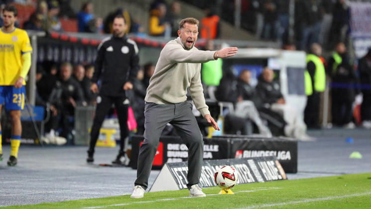 Braunschweig vs. Kiel, 2nd Bundesliga Braunschweig, October 9, 2026, Soccer, Men s, 2nd Bundesliga, 2026–2027 Season, Eintracht Braunschweig vs. Holstein Kiel Head Coach Lars Kornetka Eintracht Braunschweig DFL DFB REGULATIONS PROHIBIT ANY USE OF PHOTOGRAPHS AS IMAGE SEQUENCES AND OR QUASI-VIDEO Stadion an der Hamburger Straße Lower Saxony, Germany