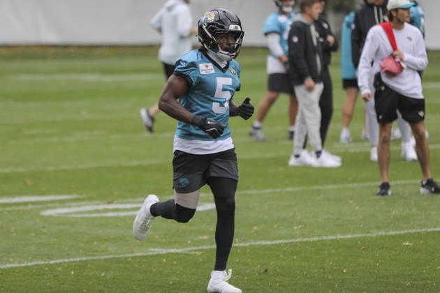 CHADLER’S CROSS, ENGLAND - OCTOBER 09: LeQuint Allen Jr. of the Jacksonville Jaguars training during the Jacksonville Jaguars team practise and media as part of the London NFL, American Football Herren, USA Series 2026, at the Grove, Chandler’s Cross, Hertfordshire, England, on 09 October 2026. Jody Demay - Davies SPP Copyright: xJodyxDemayx-xDaviesx xSPPx Sportspressphoto_SPR249895