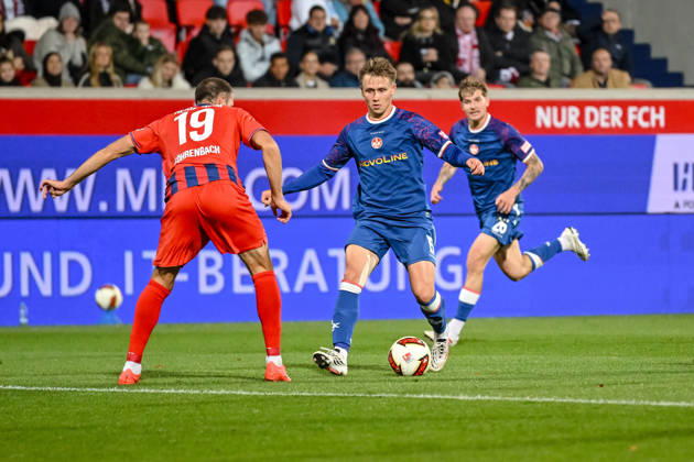 Jonas Foehrenbach of 1 FC Heidenheim 1846 and Naatan Skyttae of 1 FC Kaiserslautern in a tackle during the 2. Bundesliga match between 1 FC Heidenheim and 1 FC Kaiserslautern, at the Voith Arena on October 9, 2026, in Heidenheim an der Brenz, Germany. Photo by Harry Langer, DeFodi Images. Jonas Foehrenbach of 1 FC Heidenheim 1846 and Naatan Skyttae of 1 FC Kaiserslautern battle for the ball during the 2. Bundesliga match between 1 FC Heidenheim and 1 FC Kaiserslautern at Voith Arena on October 9, 2026 in Heidenheim an der Brenz, Germany Photo by Harry Langer DeFodi Images DFB and DFL regulations prohibit any use of photographs as image sequences and or quasi-video Photo by Harry Langer DeFodi Images DFB and DFL regulations prohibit any use of photographs as imSEQUENCES AND OR QUASI-VIDEO