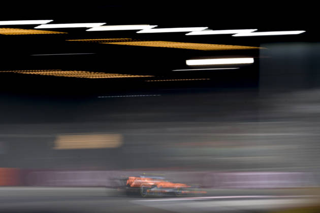 October 9, 2026, Singapore, Tamilnadu, Singapore: Oscar Piastri of McLaren in action during SQ1, Friday, 9 October , Singapore Grand Prix 2026, Marina Bay Street Circuit, Singapore 2026. Singapore Singapore - ZUMAc251 20261009_znp_c251_028 Copyright: xVikramxChandrasekarx