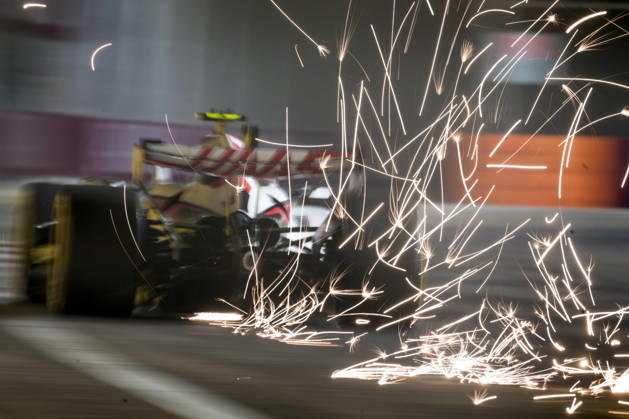 October 9, 2026, Singapore, Tamilnadu, Singapore: Sparks fly from under the car of Esteban Ocon of Haas during SQ1, Friday, 9 October , Singapore Grand Prix 2026, Marina Bay Street Circuit, Singapore 2026. Singapore Singapore - ZUMAc251 20261009_znp_c251_035 Copyright: xVikramxChandrasekarx