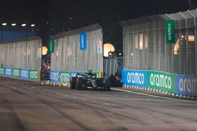 October 9, 2026, Singapore, Singapore: George Russell of Great Britain drives the (63) Mercedes-AMG PETRONAS Formula One Team W17 during sprint qualifying ahead of the F1 Grand Prix of Singapore at the Marina Bay Street Circuit. Formula 1, Singapore Grand Prix 2026, Friday Sprint Qualifying - 09 Oct 2026 - ZUMAs197 20261009_aaa_s197_291 Copyright: xGeorgexHitchensx