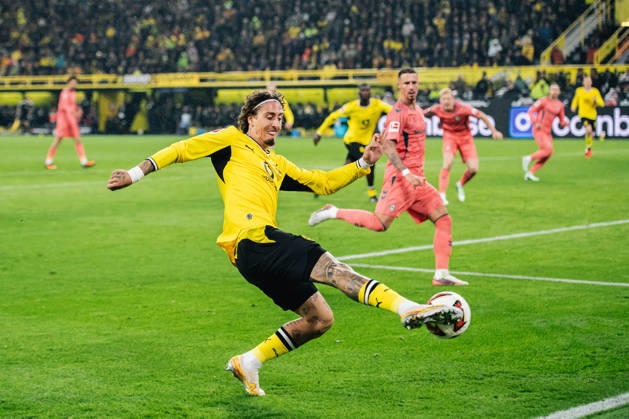 Borussia Dortmund v SV Werder Bremen - Bundesliga 2026 27 Fabio Silva of Borussia Dortmund in action during the Bundesliga match between Borussia Dortmund and SV Werder Bremen at Signal Iduna Park in Dortmund, Germany, on October 9, 2026. Dortmund Germany Copyright: xHeshamxElsherifx originalFilename:elsherif-notitle261009_npBIb