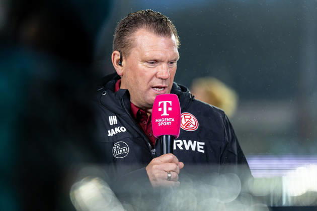Uwe Koschinat of Rot-Weiss Essen, head coach, in an interview with Magenta Sport GER, SC Preussen Münster vs. Rot-Weiss Essen, soccer, 3. Liga, Matchday 8, 2026–2027 season, October 9, 2026 DFL regulations prohibit the use of photographers to capture image sequences and or quasi-video footage GER, SC Preussen Münster vs. Rot-Weiß Essen, soccer, 3. Liga, Matchday 8, 2026–2027 season, October 9, 2026, Münster Copyright: xEibner-Pressefoto JanxRollingerx EP_JSK