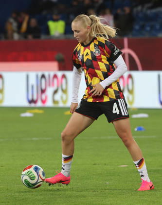 Karlsruhe, Women s International Soccer Match: Germany vs. Australia, Luzie Zähringer (GER)
