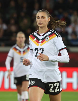 Karlsruhe, Women s International Soccer Match: Germany vs. Australia, Jule Brand (GER)