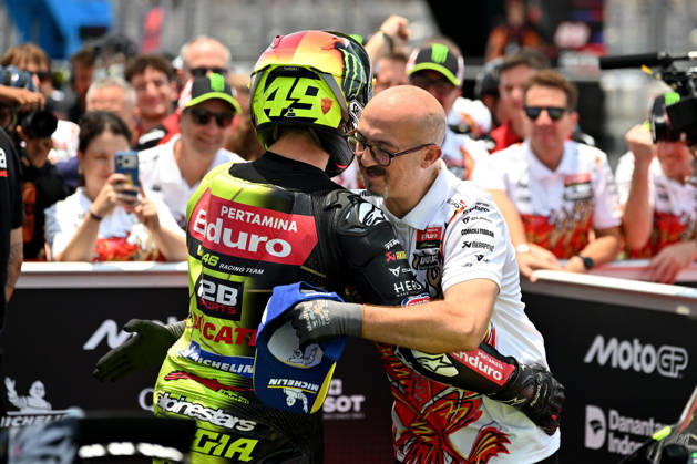 MOTO - MOTO GP - GRAND PRIX OF INDONESIA 2026 DI GIANNANTONIO Fabio (ita), Pertamina Enduro VR46 Racing Team, Ducati Desmosedici GP26, portrait celebrates his third of the qualifications during the 2026 MotoGP Pertamina Grand Prix of Indonesia on the Mandalika circuit from October 9 to 11, at West Nusa Tenggara, Indonesia - West Nusa TenggaraIndonesia Copyright: xGIGIxSOLDANOx