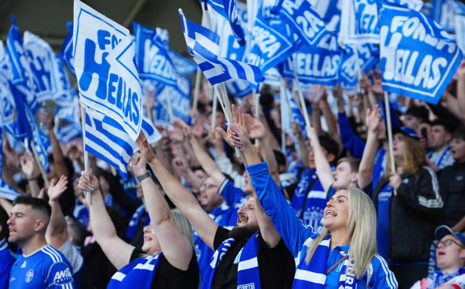 AUSTRALIA CUP SOUTH MELBOURNE VICTORY, South Melbourne FC supporters in the crowd during the Australia Cup final match between South Melbourne FC and Melbourne Victory FC at AAMI Park in Melbourne, Saturday, October 10, 2026. ( NO ARCHIVING, EDITORIAL USE ONLY MELBOURNE VICTORIA Australia Copyright: xSCOTTxBARBOURx 20261010180515448136