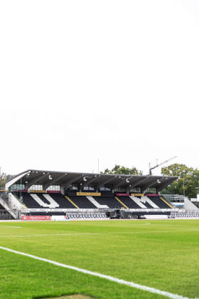 SSV Ulm 1846 Soccer vs. Eintracht Frankfurt II, Soccer, Regionalliga Southwest, Matchday 11, Donaustadion Ulm, October 26, 2010. The Donaustadion Ulm, home stadium of SSV Ulm 1846 Soccer. Interior view of the main grandstand. SSV Ulm 1846 Soccer vs. Eintracht Frankfurt II, Soccer, Regionalliga Southwest, Matchday 11, Donaustadion Ulm, October 26, Photo by Lucca Fundel, Ulm, Donaustadion, Baden-Württemberg, Germany