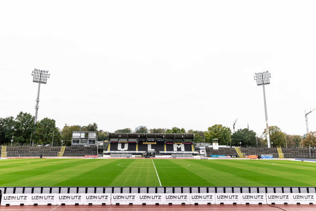 SSV Ulm 1846 Soccer vs. Eintracht Frankfurt II, Soccer, Regionalliga Southwest, Matchday 11, Donaustadion Ulm, October 26, 2010. The Donaustadion Ulm, home stadium of SSV Ulm 1846 Soccer. Interior view of the main grandstand. Wide shot. SSV Ulm 1846 Soccer vs. Eintracht Frankfurt II, Soccer, Regionalliga Southwest, Matchday 11, Donaustadion Ulm, October 26, Photo by Lucca Fundel, Ulm, Donaustadion, Baden-Württemberg, Germany