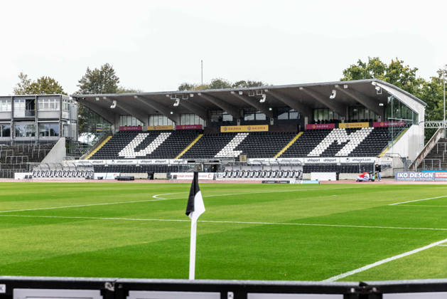SSV Ulm 1846 Soccer vs. Eintracht Frankfurt II, Soccer, Regionalliga Southwest, Matchday 11, Donaustadion Ulm, October 26, 2010. The Donaustadion Ulm, home stadium of SSV Ulm 1846 Soccer. Interior view of the main grandstand. SSV Ulm 1846 Soccer vs. Eintracht Frankfurt II, Soccer, Regionalliga Southwest, Matchday 11, Donaustadion Ulm, October 26, Photo by Lucca Fundel, Ulm, Donaustadion, Baden-Württemberg, Germany