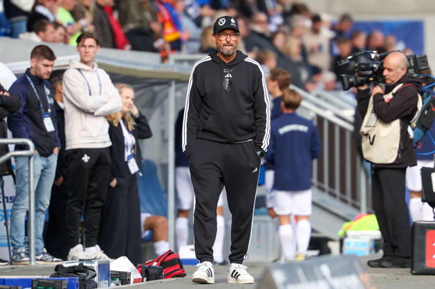 October 10, 2026 Soccer 2. Bundesliga SV Darmstadt 98 vs. Energie Cottbus, coach Claus Dieter Wollitz, Energie Cottbus Copyright: HMBxMedia JoaquimxFerreira