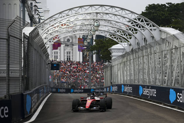 F1 - SINGAPORE GRAND PRIX 2026 16 LECLERC Charles (mco), Scuderia Ferrari SF-26, action, rain, pluie, during the 2026 Formula 1 Singapore Grand Prix, 17th round of the 2026 Formula One World Championship, WM, Weltmeisterschaft from October 9 to 11, 2026 on the Marina Bay Street Circuit, in Singapore, Singapore - SingaporeSingapore  Copyright: xDPPIx