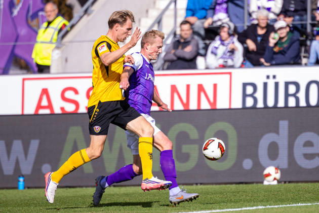 L R Vincent Vermeij (SG Dynamo Dresden, 09) in a tackle with Niklas Wiemann (VfL Osnabrück, 25, GER), VfL Osnabrück vs. SG Dynamo Dresden, Soccer, 2. Bundesliga, Matchday 7, 2026–2027 season, October 10, 2026 DFL regulations prohibit any use of photographs as image sequences and or quasi-video GER, VfL Osnabrück vs. SG Dynamo Dresden, soccer, 2. Bundesliga, Matchday 7, 2026–2027 season, October 10, 2026, Osnabrück Copyright: xEibner-Pressefoto JanxRollingerx EP_JSK