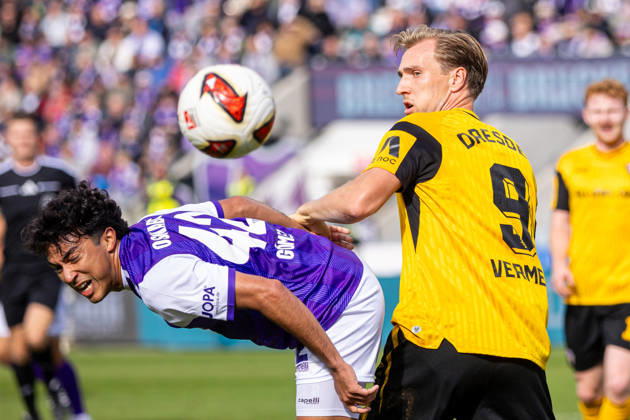 L R Jonathan Gomez, VfL Osnabrück, 42, in a tackle with Vincent Vermeij, SG Dynamo Dresden, 09 GER, VfL Osnabrück vs. SG Dynamo Dresden, Soccer, 2. Bundesliga, Matchday 7, 2026–2027 season, October 10, 2026 DFL regulations prohibit any use of photographers’ images as image sequences and or quasi-video GER, VfL Osnabrück vs. SG Dynamo Dresden, soccer, 2. Bundesliga, Matchday 7, 2026–2027 season, October 10, 2026, Osnabrück Copyright: xEibner-Pressefoto JanxRollingerx EP_JSK