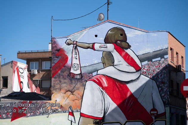 ESP LaLiga EA Sports Rayo Vallecano vs. Athletic Club Mural painted on the facade of a building in support of Rayo Vallecano during the LaLiga EA Sports match between Rayo Vallecano and Athletic Club, played at Vallecas Stadium in Madrid on October 10, 2026, in Spain. Spain Soccer Copyright: xAgenciaxLOFx