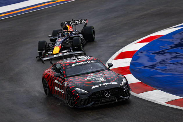 F1 - SINGAPORE GRAND PRIX 2026 Safety Car during the 2026 Formula 1 Singapore Grand Prix, 17th round of the 2026 Formula One World Championship, WM, Weltmeisterschaft from October 9 to 11, 2026 on the Marina Bay Street Circuit, in Singapore, Singapore - SingaporeSingapore  Copyright: xJulienxDelfossex