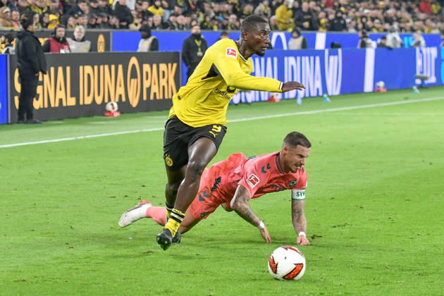 From left: Serhou Guirassy (Dortmund 9) and Marco Friedl (Bremen 32) in a one-on-one battle, September 10, 2026 ¢ Soccer ¢ Borussia Dortmund vs. SV Werder Bremen, Signal Iduna Park, Dortmund, DFB DFL regulations prohibit any use of photographs as image sequences and or quasi-video NRW Germany Copyright: xpepphotox xSaschaxWeizx pep00321, pep_20261009_sw