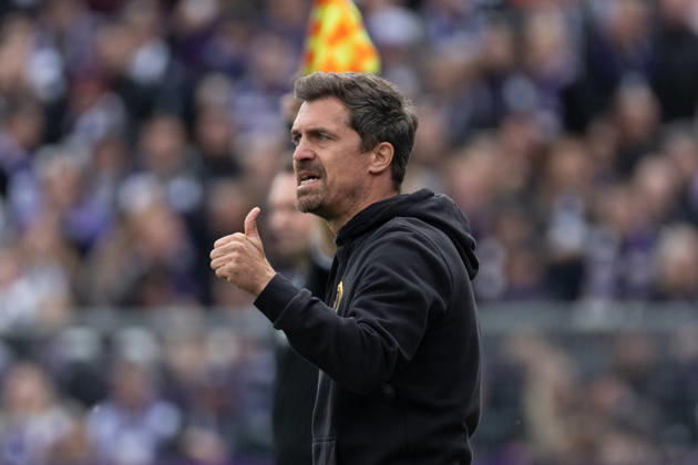 Thomas Stamm, Head Coach of Dresden; VfL Osnabrück vs. SG Dynamo Dresden; Soccer; 2. Bundesliga; Matchday 7; October 10, 2026; DFL regulations prohibit any use of photographs as image sequences and or quasi-video; Osnabrück, Lower Saxony, Germany Copyright: xkolbert-press MarcxNiemeyerx