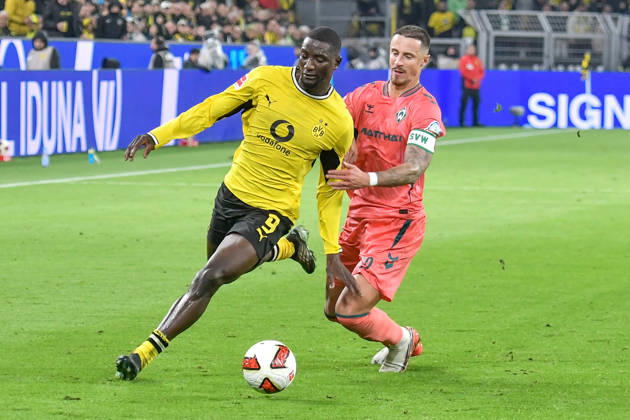 From left: Serhou Guirassy (Dortmund 9) and Marco Friedl (Bremen 32) in a one-on-one battle, September 10, 2026 ¢ Soccer ¢ Borussia Dortmund vs. SV Werder Bremen, Signal Iduna Park, Dortmund, DFB DFL regulations prohibit any use of photographs as image sequences and or quasi-video NRW Germany Copyright: xpepphotox xSaschaxWeizx pep00321, pep_20261009_sw