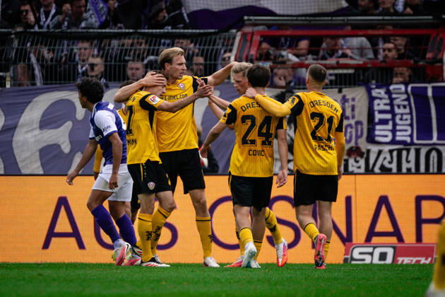 Goal celebration for the 0-1 by Niklas Hauptmann, 27, Dresden; VfL Osnabrück vs. SG Dynamo Dresden, Soccer, 2. Bundesliga, Matchday 7, October 10, 2026. DFL regulations prohibit any use of photographs as image sequences and or quasi-video. Osnabrück, Lower Saxony, Germany Copyright: xkolbert-press MarcxNiemeyerx