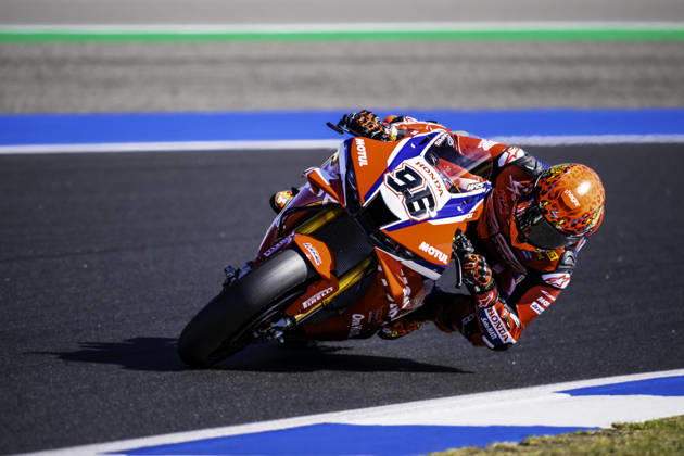 October 10, 2026, Cascais, Lisbon, Portugal: Jake Dixon of Honda HRC in action during the Superpole of the FIM Superbike World Championship, WM, Weltmeisterschaft at Circuito Estoril on October 10, 2026 in Cascais, Portugal. Motorsports 2026: WorldSBK - Tissot Estoril Round  - ZUMAr200 20261010_zsp_r200_020 Copyright: xNunoxReisinhox
