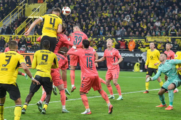Nico Schlotterbeck (Dortmund 4) scores the goal to make it 2–0 on September 10, 2026 ¢ Soccer ¢ Borussia Dortmund vs. SV Werder Bremen, Signal Iduna Park, Dortmund, DFB and DFL regulations prohibit any use of photographs as image sequences and or quasi-video. NRW, Germany Copyright: xpepphotox xSaschaxWeizx pep00321, pep_20261009_sw