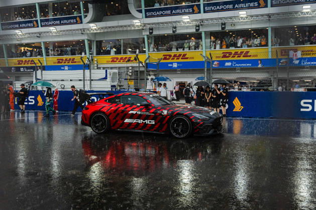 2026 Formula 1 Singapore Grand Prix - Sprint Grid Rain Sprint Race on SATURDAY during the 2026 FORMULA 1 SINGAPORE AIRLINES SINGAPORE GRAND PRIX 2026 at MARINA BAY STREET CIRCUIT SINGAPORE on October 10, 2026. Photo by Tan Jun Da ABACAPRESS.COM Singapore Singapore  Copyright: xJunxDaxTan ABACAx