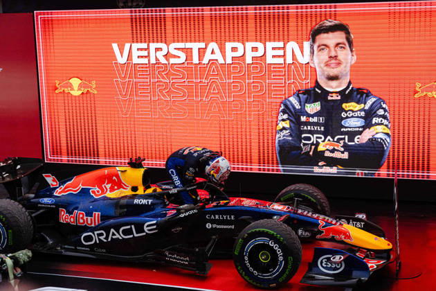 2026 Formula 1 Singapore Grand Prix - Sprint MAX VERSTAPPEN (NED) of Oracle Red Bull Racing PARC FERME Sprint Race on SATURDAY during the 2026 FORMULA 1 SINGAPORE AIRLINES SINGAPORE GRAND PRIX 2026 at MARINA BAY STREET CIRCUIT SINGAPORE on October 10, 2026. Photo by Tan Jun Da ABACAPRESS.COM Singapore Singapore Copyright: xJunxDaxTan ABACAx
