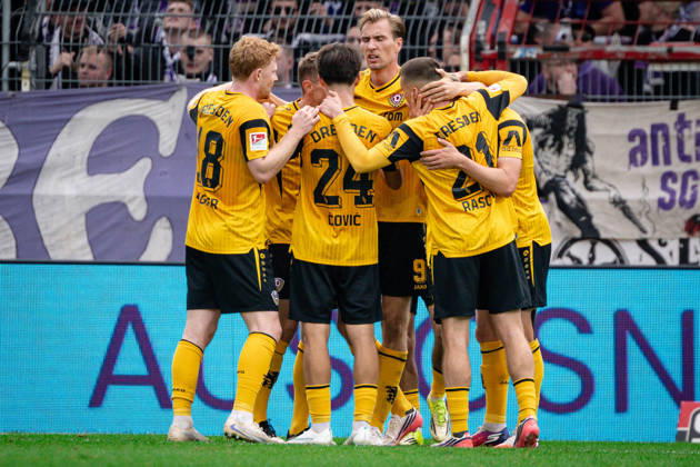 Goal celebration after Niklas Hauptmann s 0-1 goal, 27th minute, Dresden; VfL Osnabrück vs. SG Dynamo Dresden, Soccer, 2. Bundesliga, Matchday 7, October 10, 2026. DFL regulations prohibit any use of photographs as image sequences and or quasi-video. Osnabrück, Lower Saxony, Germany Copyright: xkolbert-press MarcxNiemeyerx