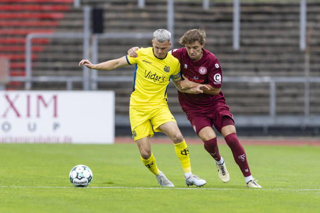 3rd Division, Fortuna Cologne 1 FC Saarbrücken 10 10 2026 Florian Pick 1 FC Saarbrücken, 20, Maximilian Fischer, Fortuna Cologne, 3 3rd Division, Fortuna Cologne 1 FC Saarbrücken, Matchday 8, on October 10, 2026, Südstadion, Cologne. DFB regulations prohibit any use of photographs as image sequences and or quasi-video. Copyright: xBEAUTIFULxSPORTS Meuselx