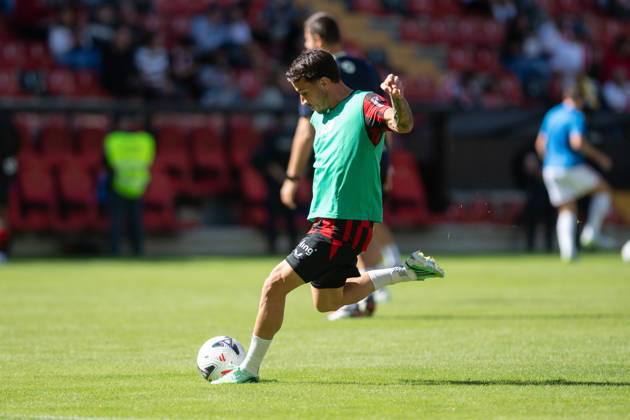 ESP LaLiga EA Sports Rayo Vallecano vs. Athletic Club Robert Navarro of Athletic warms up during the LaLiga EA Sports match between Rayo Vallecano and Athletic Club, played at Vallecas Stadium in Madrid on October 10, 2026, in Spain. Spanish Soccer Copyright: xAgenciaxLOFx
