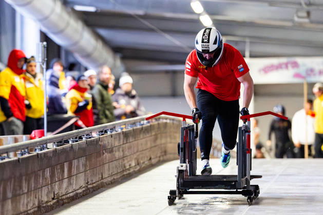 October 10, 2026, GER, Bobsleigh, Season 26–27, Men, Central Performance Test in Bobsleigh: Push Test. Traditionally, German bobsled pilots and their pushers have gathered in Oberhof for a test of strength. 98559 Oberhof LOTTO Thuringia EISARENA Oberhof Training Hall Start Facility Thuringia Germany