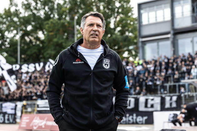 SSV Ulm 1846 Soccer vs. Eintracht Frankfurt II, Soccer, Regionalliga Southwest, Matchday 11, Donaustadion Ulm, October 26, 2010; cropped single image, portrait: Alois Schwartz, SSV Ulm 1846 Soccer, coach and sporting director; SSV Ulm 1846 Soccer vs. Eintracht Frankfurt II, Soccer, Regionalliga Southwest, Matchday 11, Donaustadion Ulm, October 26, Photo by Lucca Fundel, Ulm, Donaustadion, Baden-Württemberg, Germany
