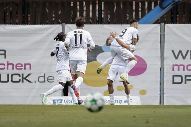 October 10, 2026, xhettx, Soccer 3rd Division, SG Sonnenhof Grossaspach vs. SV Waldhof Mannheim: Jubilation over the 1-1 draw thanks to Lovis Bierschenk, SV Waldhof Mannheim, 7
