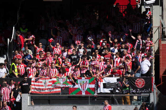ESP LaLiga EA Sports Rayo Vallecano vs. Athletic Club: An Athletic Club fan during the LaLiga EA Sports match between Rayo Vallecano and Athletic Club, played at Vallecas Stadium in Madrid on October 10, 2026, in Spain. Spanish Soccer Copyright: xAgenciaxLOFx