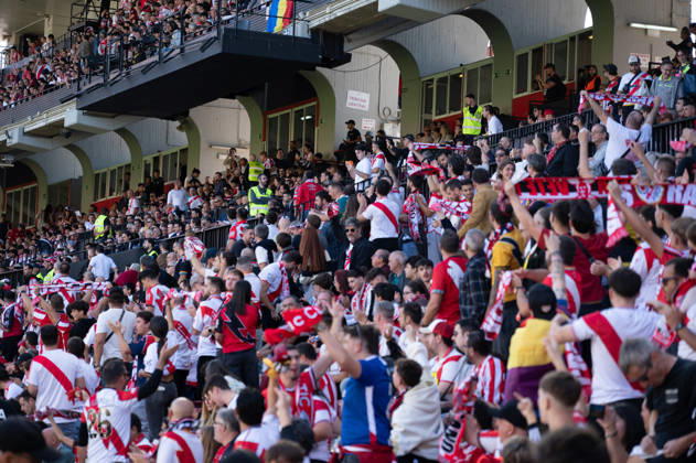 ESP LaLiga EA Sports Rayo Vallecano vs. Athletic Club: Rayo Vallecano fans protesting against Raúl Martín Presa, president of Rayo Vallecano, during the LaLiga EA Sports match between Rayo Vallecano and Athletic Club played at Vallecas Stadium in Madrid on October 10, 2026, in Spain. Spanish Soccer Copyright: xAgenciaxLOFx
