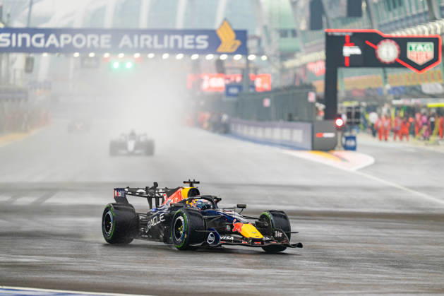 2026 Formula 1 Singapore Grand Prix - Sprint MAX VERSTAPPEN 1 (NED) of Oracle Red Bull Racing (Red Bull Racing RB22) during Qualifying day on Saturday during the Formula 1 Singapore Airlines Singapore Grand Prix 2026 at Marina Bay Street Circuit, Singapore, on October 10, 2026. Photo by Antoine LAPEYRE Reveries Agency via ABACAPRESS.COM Singapore Singapore  Copyright: xAntoinexLapeyre ReveriesxAgency ABACAx