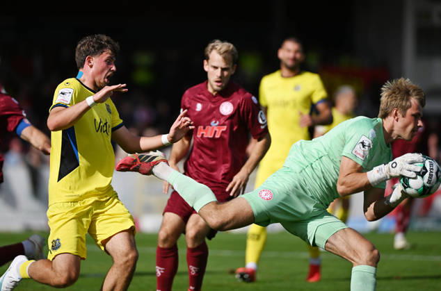October 10, 2026, xophax, Soccer 3rd Division, Fortuna Cologne vs. Saarbrücken: Goalkeeper Lennart Winkler (SC Fortuna Cologne), on the right, and Alexander Staff (Saarbrücken), on the left, Cologne