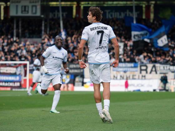 Goal to make it 1-1 by Lovis Bierschenk, SV Waldhof Mannheim, 07 Goal celebration, cheering, joy, emotion, team celebration, gestures, GER, soccer, SG Sonnenhof Grossaspach vs. SV Waldhof Mannheim, 3rd Division, Matchday 8, Aspach, 2026–2027 season, October 10, 2026, GER, soccer, SG Sonnenhof Grossaspach vs. SV Waldhof Mannheim, 3rd Division, Matchday 8, Aspach, 2026–2027 season, October 10, 2026, Aspach Copyright: xCarstenxSchweringx EP_CSG