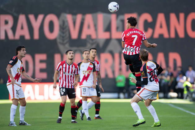 ESP LaLiga EA Sports Rayo Vallecano vs. Athletic Club Alejandro Berenguer Remiro of Athletic during the LaLiga EA Sports match between Rayo Vallecano and Athletic Club played at Vallecas Stadium in Madrid on October 10, 2026 in Spain Spanish Soccer Copyright: xAgenciaxLOFx